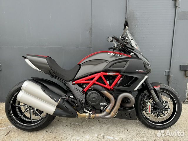 купить Продам мотоцикл Ducati Diavel Carbon 2014 год